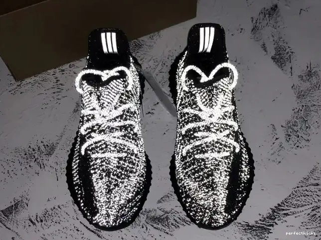 Static (Reflective) V2 FU9007 Black 350 - Adidas Boost Yeezy 0511